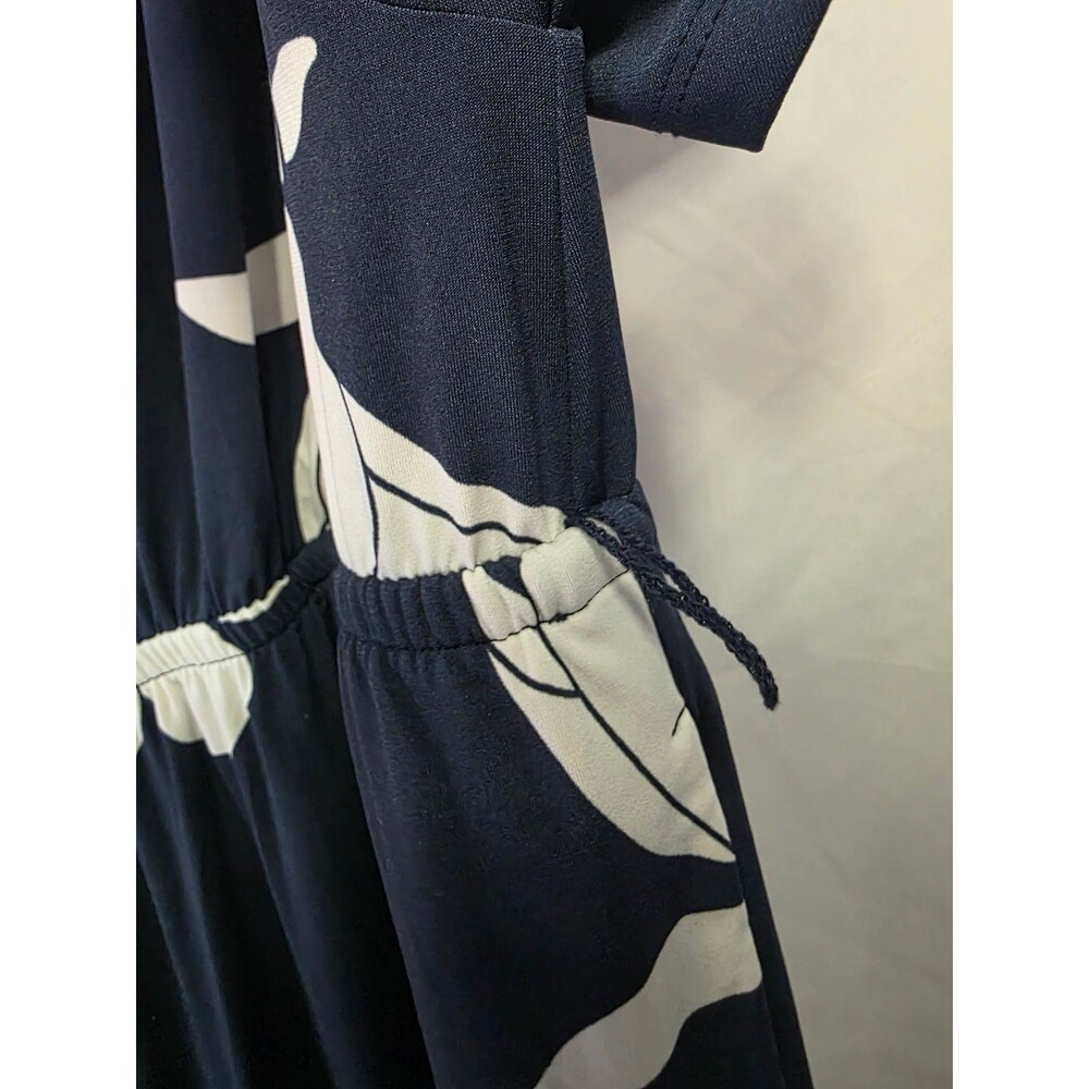 Lane Bryant Plus Floral Jumpsuit 18/20P Navy V-Neck Wide Leg Drawstring NWT - Picture 7 of 7